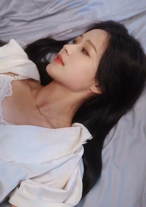 离婚后夫人她惊艳全球 第68集